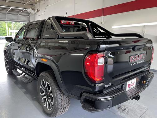 2025 GMC Canyon AT4