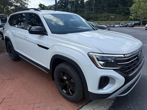 2026 Volkswagen Atlas 2.0T Peak Edition