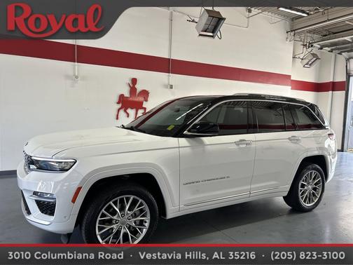 2023 Jeep Grand Cherokee Summit