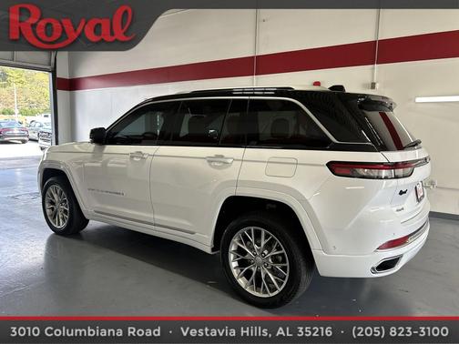 2023 Jeep Grand Cherokee Summit