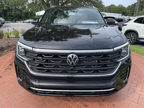 2026 Volkswagen Atlas Cross Sport 2.0T SEL Premium