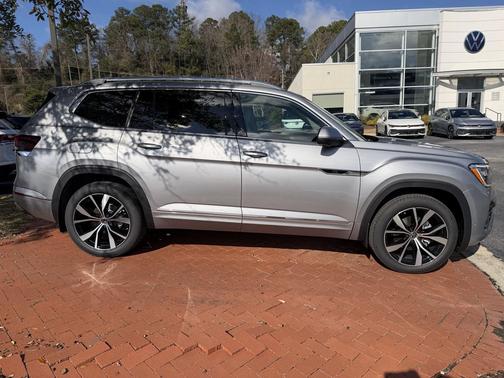 2026 Volkswagen Atlas 2.0T SEL Premium R-Line 4MOTION