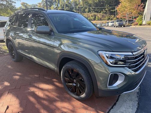 2026 Volkswagen Atlas 2.0T SE w/Technology