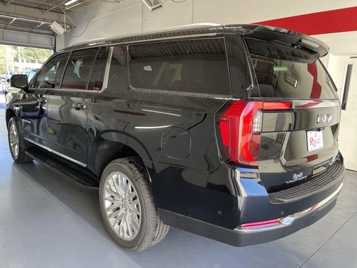 2026 GMC Yukon XL 4WD Elevation