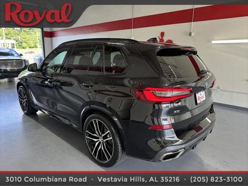 2021 BMW X5 M50i