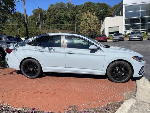 2026 Volkswagen Jetta 1.4T SE