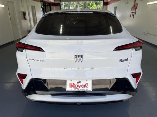 Summit White 2026 Buick Envista Sport Touring FWD