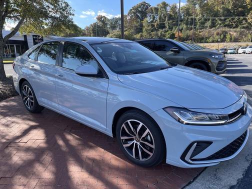 2026 Volkswagen Jetta 1.4T SE