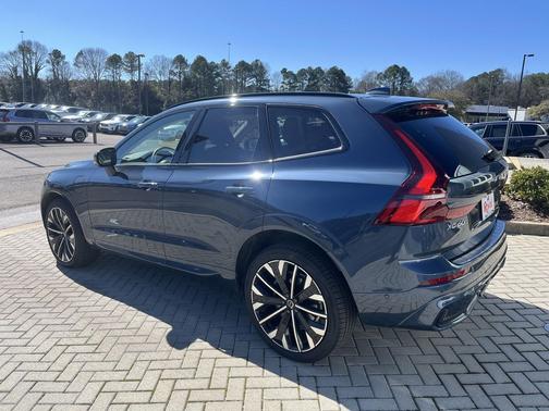 2026 Volvo XC60 Plug-In Hybrid T8 Ultra