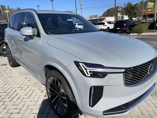 2026 Volvo XC90 B6 Plus 7-Seater