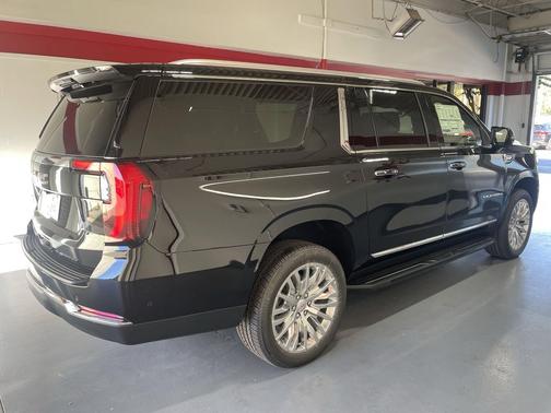 2026 GMC Yukon XL 2WD Elevation