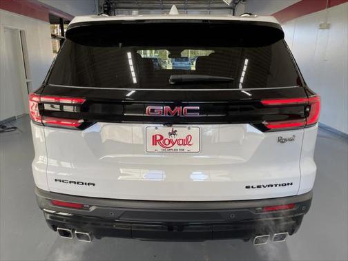 2025 GMC Acadia FWD Elevation