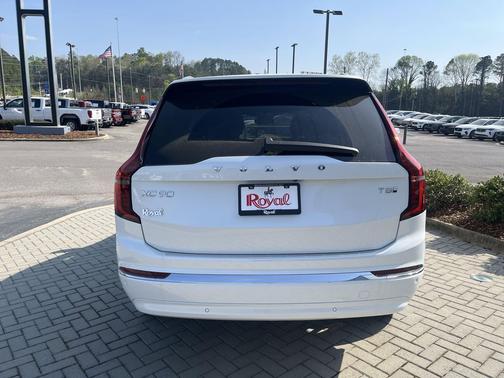 Crystal White Pearl 2026 Volvo XC90 Plug-In Hybrid Core, T8 AWD, Electric/Gasoline, Bright, 7 Seats