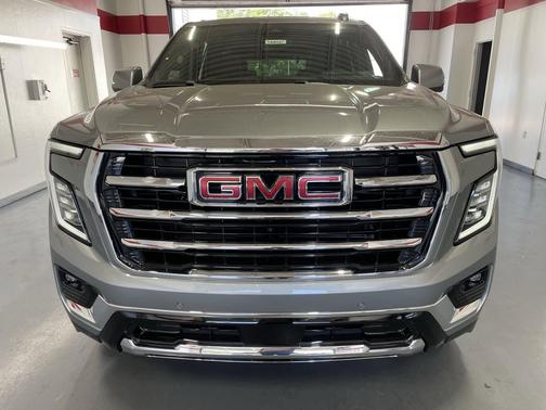 Sterling Metallic 2026 GMC Yukon 4WD Elevation