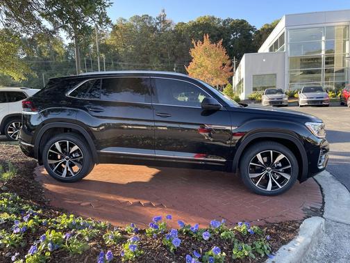 2026 Volkswagen Atlas Cross Sport 2.0T SEL Premium