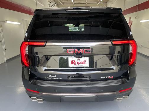 Onyx Black 2026 GMC Yukon XL 4WD AT4 Ultimate