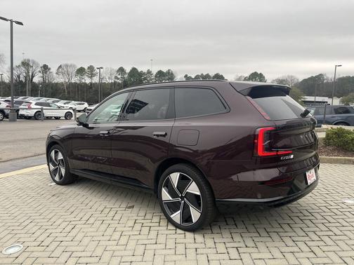 2025 Volvo EX90 Twin Motor Performance Ultra 6-Seater