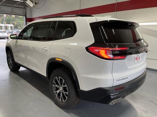2026 GMC Acadia AT4 AWD