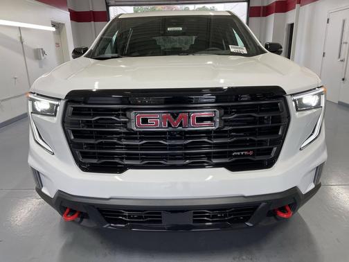 2026 GMC Acadia AT4 AWD