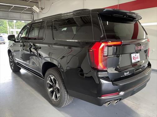 2025 GMC Yukon XL 4WD AT4 Ultimate
