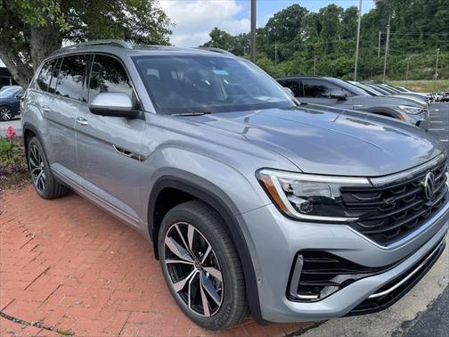 2025 Volkswagen Atlas 2.0T SEL Premium R-Line 4MOTION