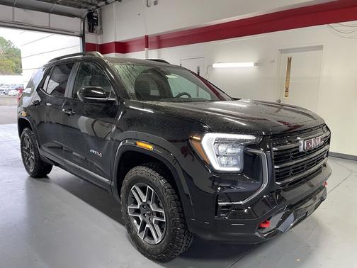 2026 GMC Terrain AWD AT4