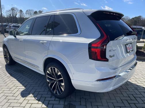 2026 Volvo XC90 B6 Ultra 6-Seater
