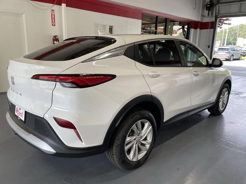 2025 Buick Envista Preferred FWD