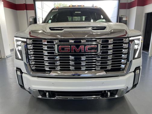 2026 GMC Sierra 2500 Denali