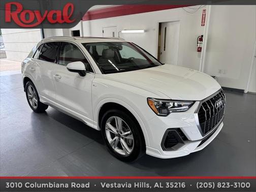 2022 Audi Q3 45 S line Premium