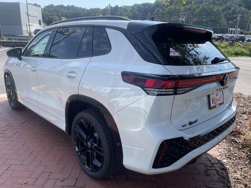 2025 Volkswagen Tiguan 2.0T SE R-Line Black