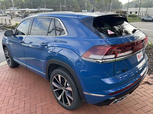 2025 Volkswagen Atlas Cross Sport 2.0T SEL Premium