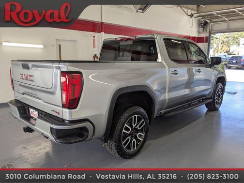 2024 GMC Sierra 1500 AT4