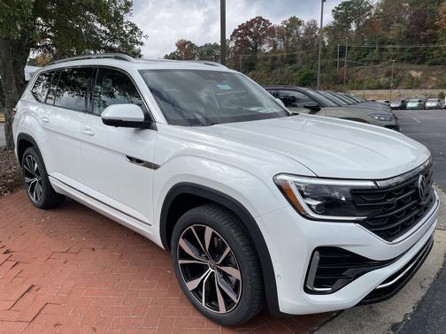 2026 Volkswagen Atlas 2.0T SEL Premium R-Line 4MOTION