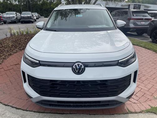 pure white 2026 Volkswagen Tiguan 2.0T S
