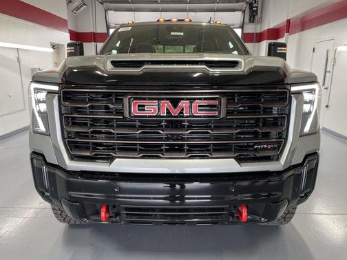 2025 GMC Sierra 2500 AT4