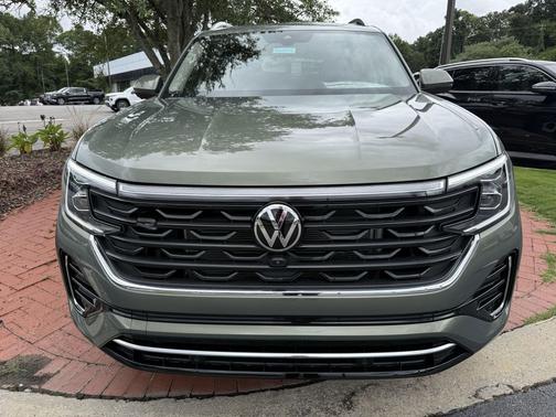2026 Volkswagen Atlas 2.0T SEL Premium R-Line 4MOTION