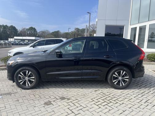 2025 Volvo XC60 B5 Core