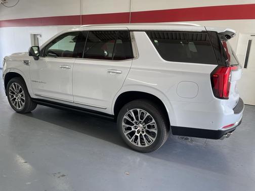 Glacier White Tricoat 2026 GMC Yukon Denali