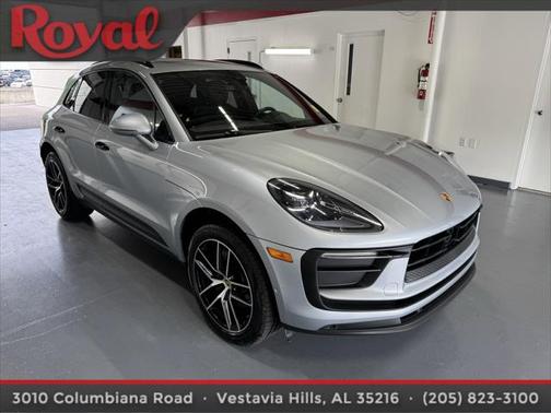 2022 Porsche Macan Base