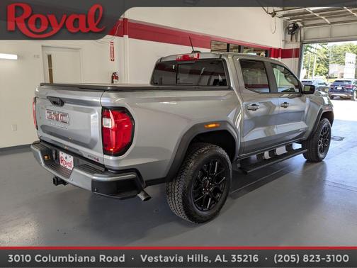 2025 GMC Canyon AT4