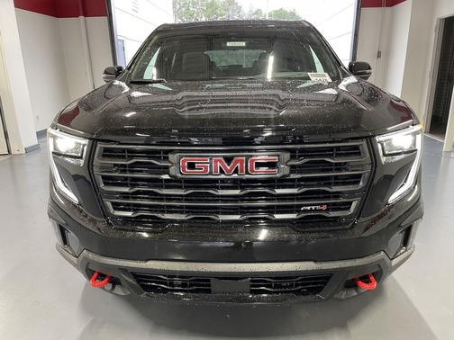 2026 GMC Acadia AT4 AWD