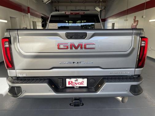 2026 GMC Sierra 2500 Denali