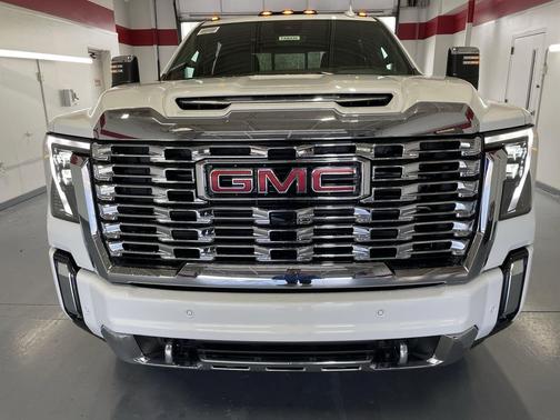 2026 GMC Sierra 2500 Denali