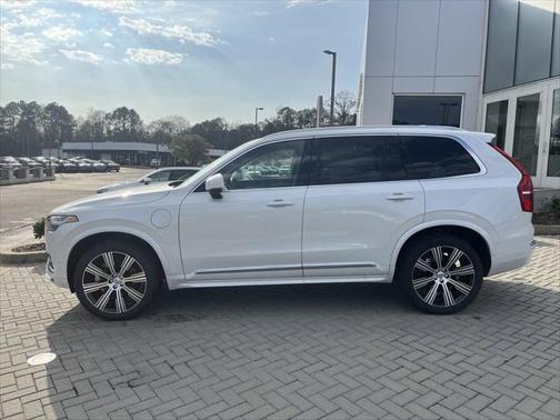 2025 Volvo XC90 Plug-In Hybrid Plus