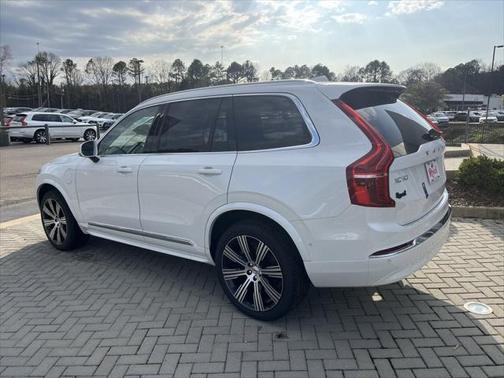 2025 Volvo XC90 Plug-In Hybrid Plus