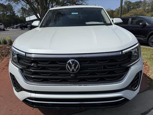 2025 Volkswagen Atlas 2.0T SEL Premium R-Line 4MOTION