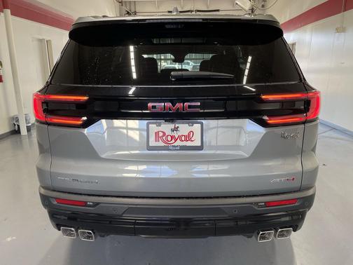 2026 GMC Acadia AT4 AWD
