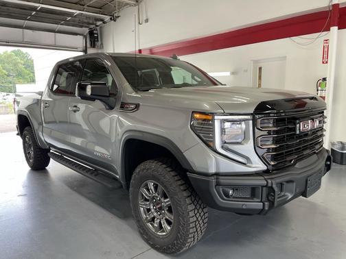 2025 GMC Sierra 1500 AT4X