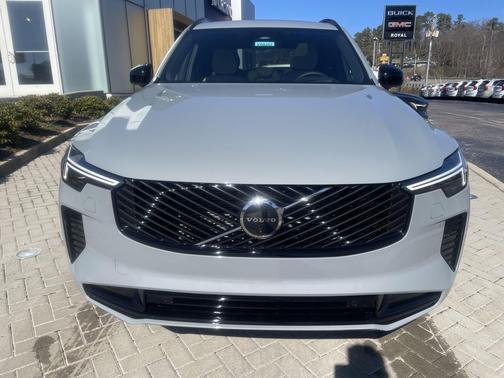 2026 Volvo XC90 Ultra Dark Theme, B6 AWD Gas (mild hybrid), Gasoline, 7 Seats